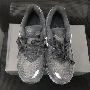 New Balance 2002R casual fashion sneakers